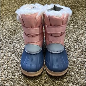 Carter’s Snow Boots